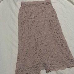 STRAWBERRY FIELDSのレーススカートです☺️