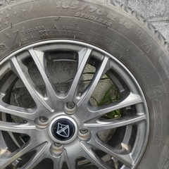 185 70r14 スタッドレスタイヤ　ホイール付き