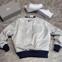 【新品タグ付】希少 NIKE MA-1 リバーシブルジャケット XL ネイビー×ホワイト THERMA-FIT　タグ付 の画像