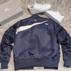 【新品タグ付】希少 NIKE MA-1 リバーシブルジャケット XL ネイビー×ホワイト THERMA-FIT　タグ付 の画像