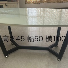 大理石柄テーブル