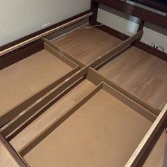 募集終了　クイーンサイズ　ベットフレームの画像