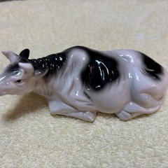 牛の置物