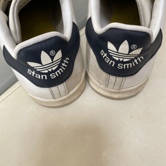adidas ディズニーコラボスニーカー　22.0㌢の画像