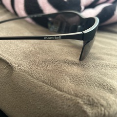 モンベルサングラスの画像