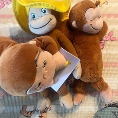 おさるのジョージぬいぐるみセットの画像