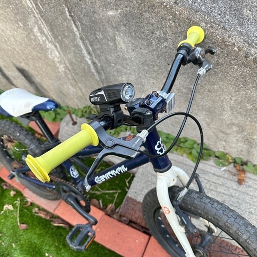 ヨツバサイクル　16インチ