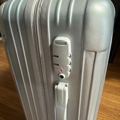スーツケースの画像