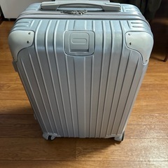 スーツケースの画像
