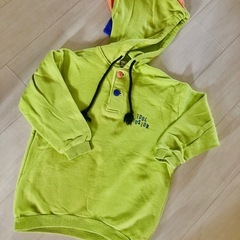 かわいいかいじゅうパーカートレーナー💚💛の画像