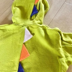 かわいいかいじゅうパーカートレーナー💚💛の画像