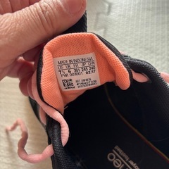 adidasのスニーカー（受け渡し予定者決定）の画像