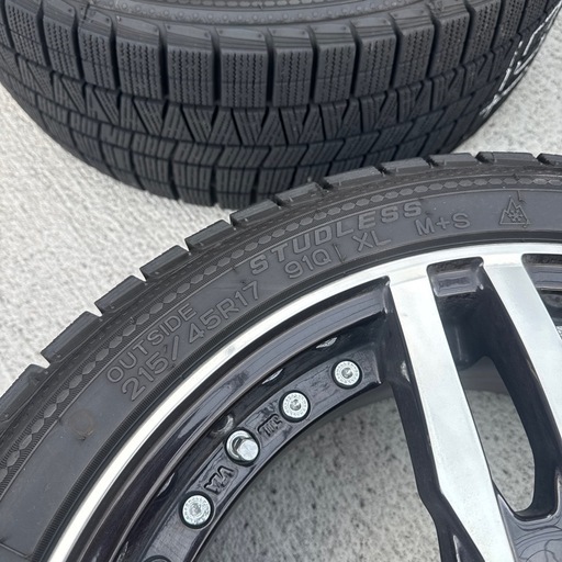 値下げしました！　シャレン　XF-55 １７インチ　スタッドレスタイヤホイールセット