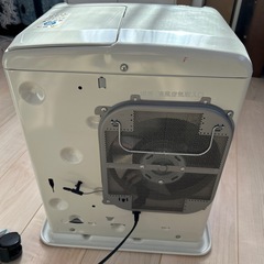 石油ファンヒーターの画像