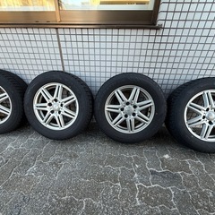 【美品】セレナスタッドレスタイヤ195/65R15 910