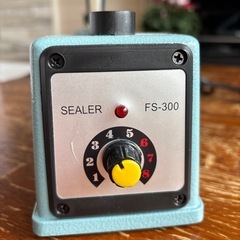 アスクワークス製業務用卓上シーラーFS-300の画像