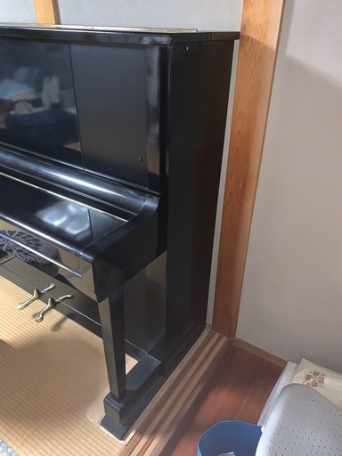 カワイのアップライトピアノ　ブラック　お譲りします