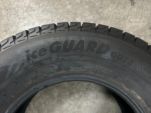 Yokohama IceGuard スタッドレスタイヤ Jeep Wrangler JK