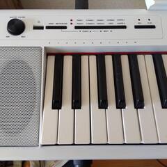 YAMAHA 電子キーボード piaggero ホワイト NP-12WH