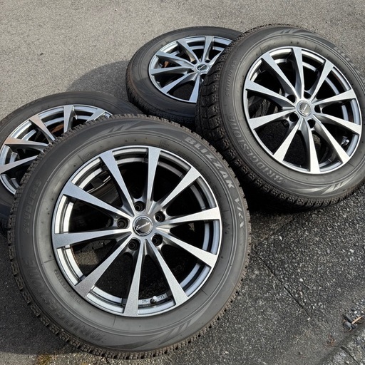 【美品 バリ山‼︎】ブリザック VRX 215/60R17 スタッドレス＋アルミホイール４本セット アルファード ヴェルファイア エスティマ等