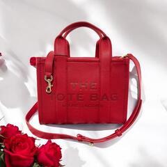 MARC JACOBS マークジェイコブス レザー ミニ トートバッグの画像