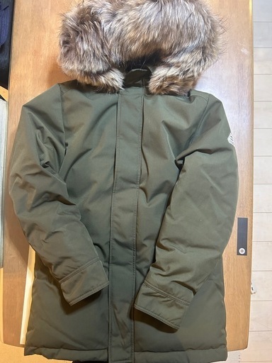 どこよりもかなり安いです！定価12万。 ダウン　美品　ピレネックス　アヌシー