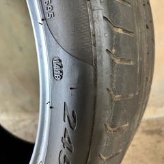 タイヤ1本245/40R20の画像
