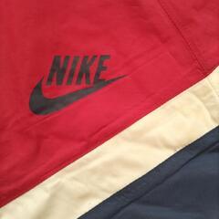 NIKE ジャンパーの画像