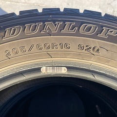 ☆ダンロップ☆スタッドレスタイヤ☆205/60R16♪の画像