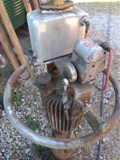 転圧機