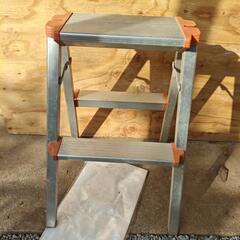 脚立二段　の画像