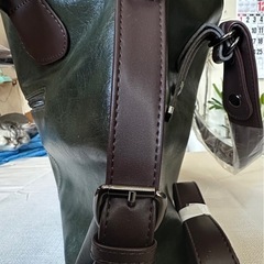 受付中です❗️最終値下げしました‼️新品ダークグリーンバッグの画像