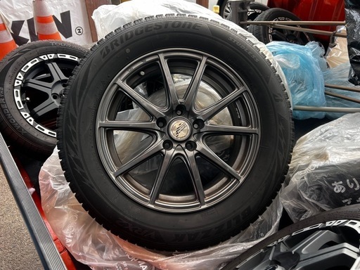 スタッドレス、ホイールセット　アルファード、ヴェルファイアなど