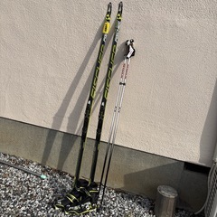 クロスカントリースキー板、ストック、シューズセット