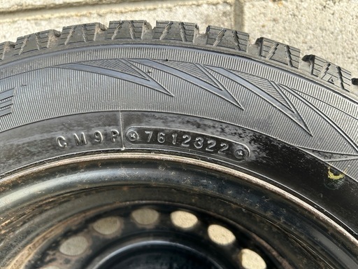 スタッドレスタイヤ175/65r14