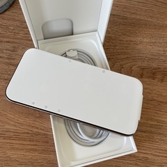 ほぼ新品 iPhone 16 Pro 128GB デザートチタニウムの画像