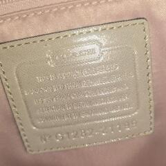 お値下げ中ベージュバッグの画像