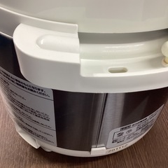 美原店　2021年製　水受け欠品　動作◎ アルファックス・コイズミ リブセトラ 電気圧力鍋(1.2l)の画像