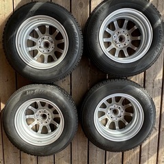 スタッドレスタイヤホイール155/80R13の画像