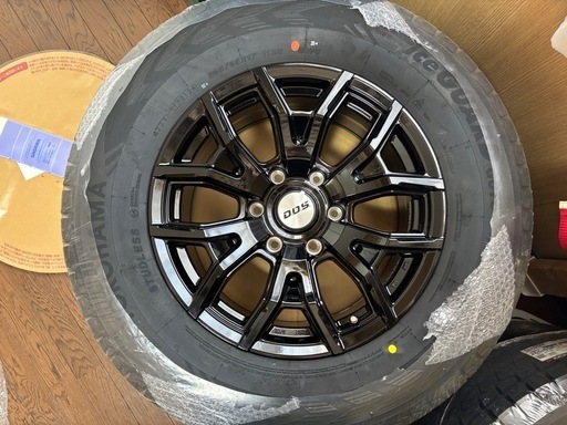 後期プラド スタッドレスタイヤ ホイール付き 265/65r17