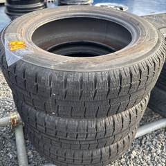 スタッドレスタイヤ TOYO　1本￥2,500 在庫3本あります！185 / 65R15 88Qの画像