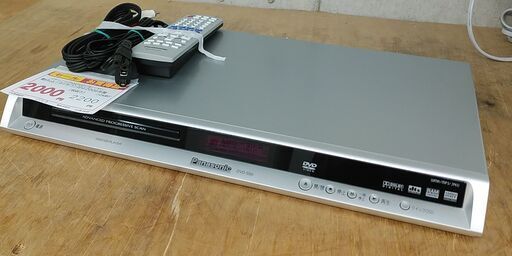 品質保証☆配達有り！2000円(税別）パナソニック DVDプレーヤー リモコン付　シルバー