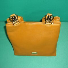 MOSCHINO（モスキーノ）バッグの画像