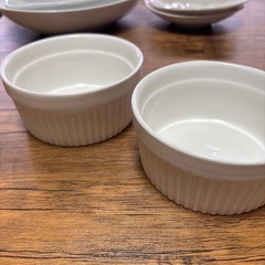 白　シンプル食器6点セットの画像