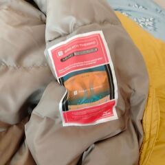 試着のみ新品同様ミズノブレスサーモダウンジャケットの画像