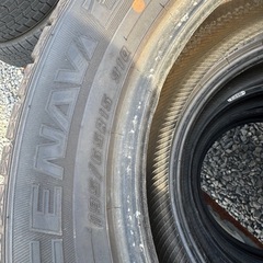 GOODYEARスタッドレスタイヤ 4本セット 195/65R15の画像