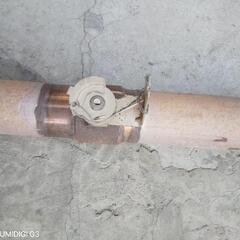 車種不明　80π位　センターパイプ　バルブ付　加工用にの画像