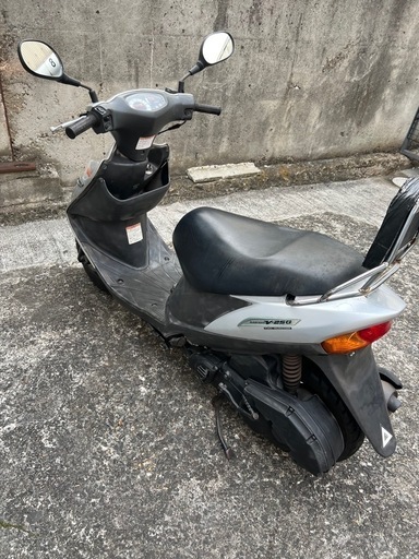 バイク V125G