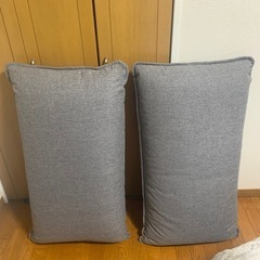 ニトリ　クッション（大）