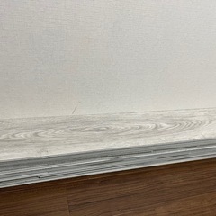 フロアタイル　タンスのゲン